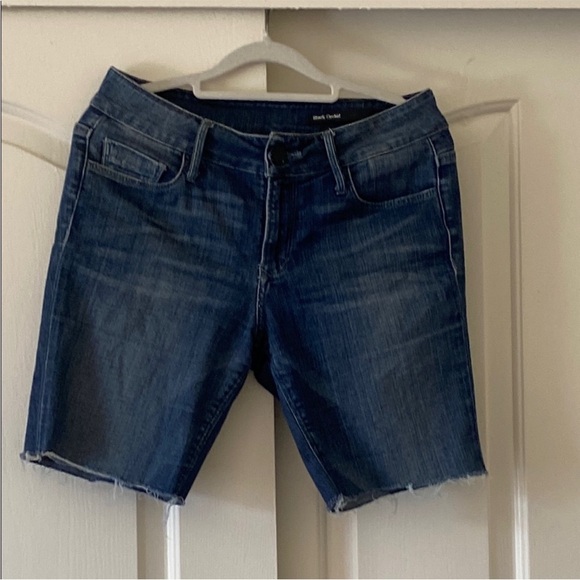 Black Orchid Indigo Denim Shorts. Size 27